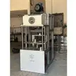 استخدام خودت باش